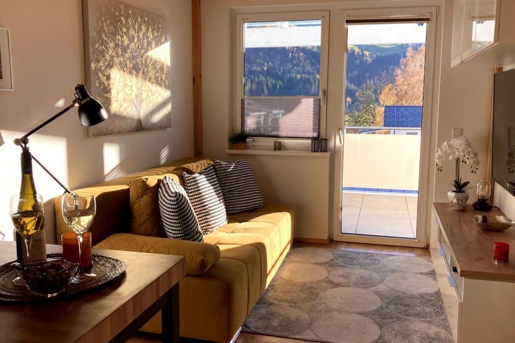 Apartment Hucklehaus Aich  Eksteriør billede