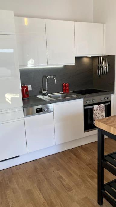 Apartment Hucklehaus Aich  Eksteriør billede