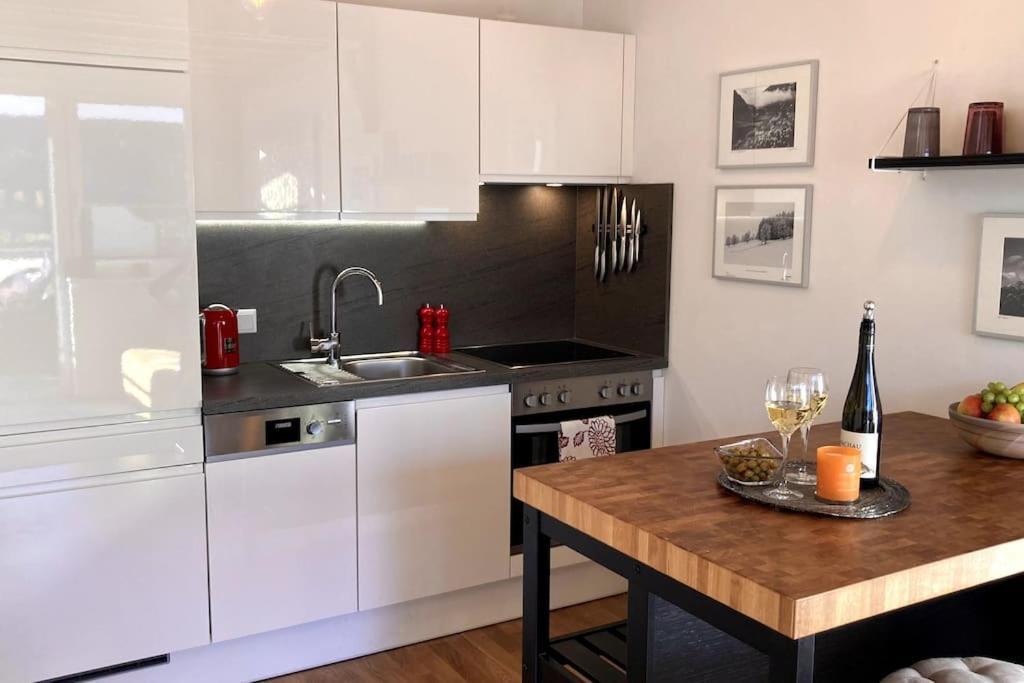 Apartment Hucklehaus Aich  Eksteriør billede