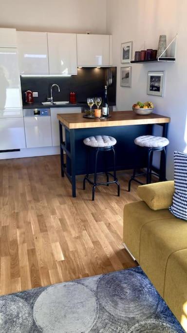 Apartment Hucklehaus Aich  Eksteriør billede