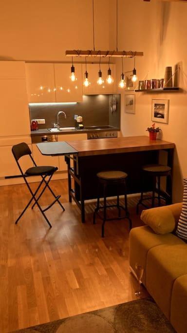 Apartment Hucklehaus Aich  Eksteriør billede